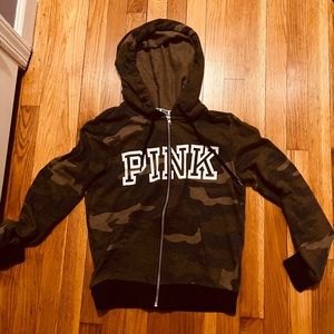 VS PINK Camo zip hoodie! Black cuffs and bottom hem. Metal zipper. Size Small.